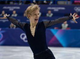 Pattinaggio di figura, Grassl 9° nell’individuale. Crolla Malinin, vince a sorpresa il kazako Shaidorov