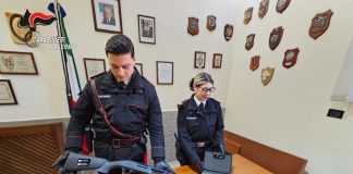 Nasconde armi e droga nel locale in centro a Palermo, arrestato il titolare 26enne