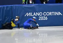 Short track, Sighel cade ed è fuori anche dai 1500. Staffetta femminile in finale, Fontana avanza nei 1000
