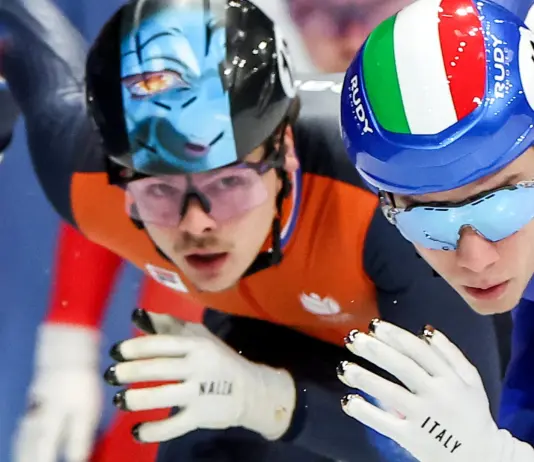 Short track, la staffetta maschile è di bronzo. Tra poco la finale dei 1500 con Arianna Fontana