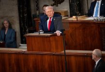 Trump allo stato dell’Unione: “Gli Usa sono tornati, è l’età dell’oro”