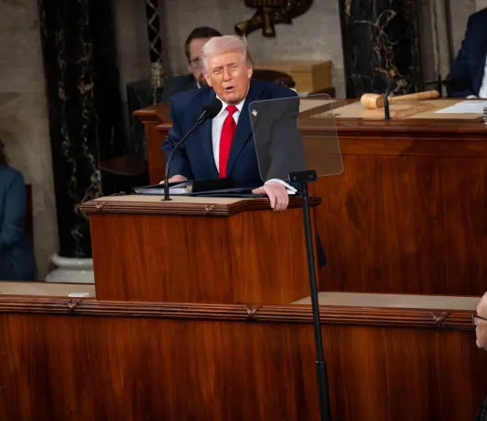 Trump allo stato dell’Unione: “Gli Usa sono tornati, è l’età dell’oro”