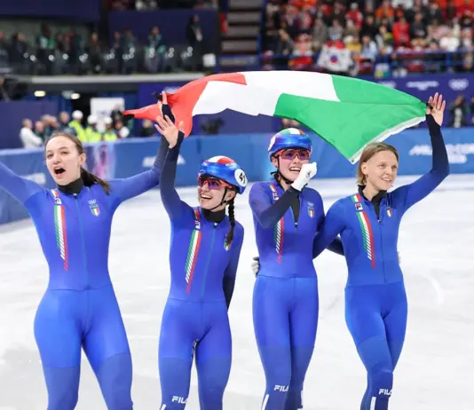 Italia d’argento nello short track con la staffetta femminile 3000 metri. 14 medaglie e record per Fontana, superato Mangiarotti