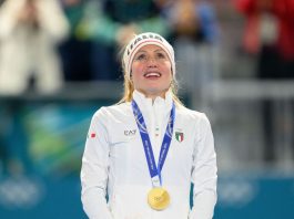 Impresa Lollobrigida, oro e record olimpico nei 3000 metri del pattinaggio di velocità: “Mattarella uno di noi, il suo supporto è stato importantissimo”
