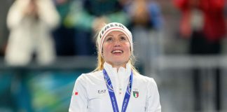Impresa Lollobrigida, oro e record olimpico nei 3000 metri del pattinaggio di velocità: “Mattarella uno di noi, il suo supporto è stato importantissimo”