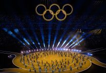 Notte di stelle tra omaggi e coreografie: le immagini dello show che ha aperto i Giochi invernali / Foto