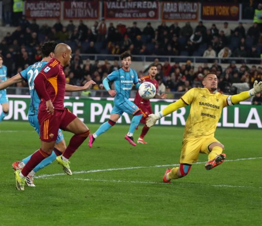 La Roma torna a vincere, Cagliari battuto 2-0 con una doppietta di Malen