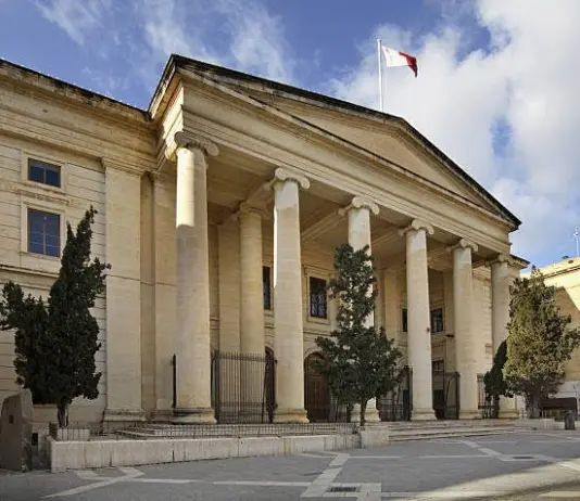 Malta, Govern defeated in judiciary vote