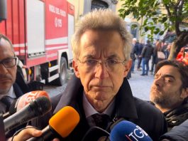 Manfredi “Il teatro Sannazaro è stato completamente distrutto, è un grande dolore per Napoli”