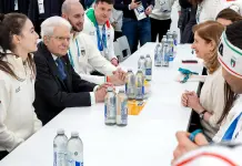 Mattarella a pranzo con gli atleti al villaggio olimpico di Cortina / Fotogallery