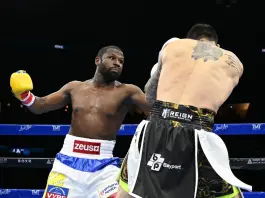 Floyd Mayweather a 48 anni annuncia il suo ritorno sul ring da professionista