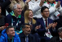 Meloni al Forum di Assago, assiste all’argento delle azzurre dello short track / Foto