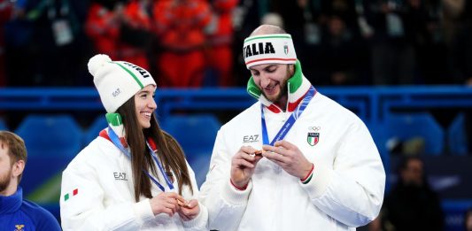 Il curling si tinge d’azzurro, Constantini e Mosaner medaglia di bronzo nel doppio misto