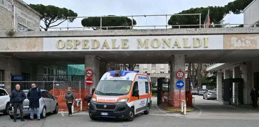 Cure palliative per il bimbo di Napoli, il legale della famiglia “Evitiamo l’accanimento terapeutico”