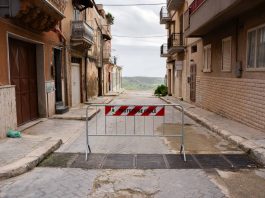 Niscemi, il sindaco annuncia la riapertura delle scuole