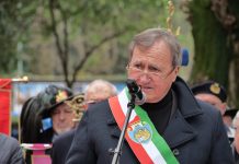 Il sindaco Brugnaro alla commemorazione in Piazzale Martiri Giuliani e Dalmati delle Foibe