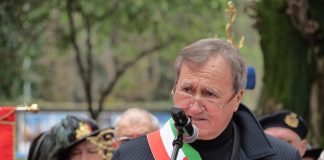 Il sindaco Brugnaro alla commemorazione in Piazzale Martiri Giuliani e Dalmati delle Foibe