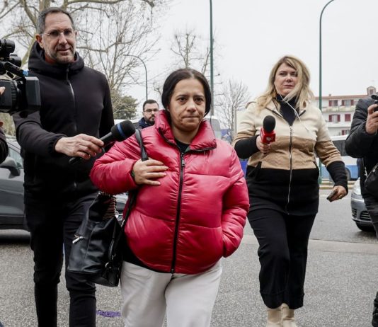 La mamma del bimbo trapiantato “Ho ricevuto una telefonata da Meloni, la priorità è trovare una soluzione”