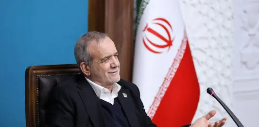 Iran, il presidente Pezeshkian ordina di perseguire i negoziati con gli Stati Uniti
