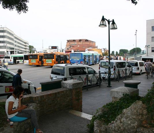 Il Consiglio comunale approva le modifiche al regolamento del trasporto non di linea