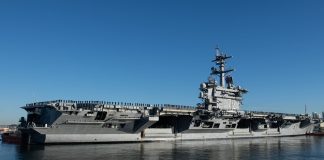 F-35 statunitense abbatte un drone iraniano che si era avvicinato alla portaerei Lincoln