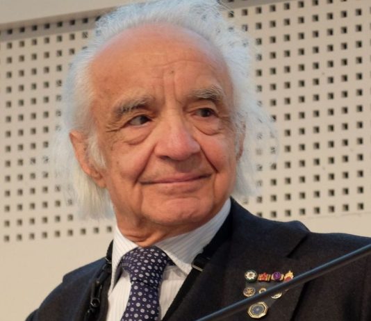 È morto il fisico e divulgatore scientifico Antonino Zichichi