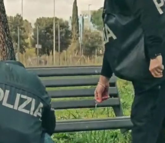 Roma, tentato omicidio di un minore per un debito di droga: 6 custodie cautelari / Video