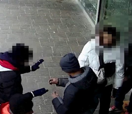 Operazione “Smoke Corner”, blitz antidroga nei pressi della stazione di Ravenna: 14 arresti / Video