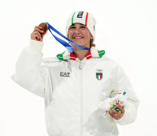 La 18enne Flora Tabanelli conquista la prima storica medaglia nel freestyle per l’Italia, è bronzo nel Big Air