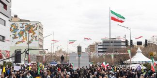 Londra ritira il proprio personale dall’Iran, gli Usa evacuano l’ambasciata in Israele