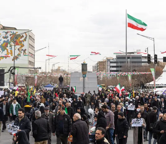 Londra ritira il proprio personale dall’Iran, gli Usa evacuano l’ambasciata in Israele