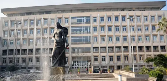 12 condanne a Bari nei confronti di esponenti di Casapound per riorganizzazione del partito fascista