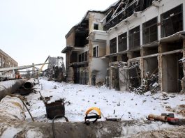 Pioggia di missili sull’Ucraina, allerta in tutto il Paese. Zelensky “9 feriti tra cui bambini negli attacchi russi”