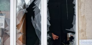 Ucraina, nuovo attacco russo nella notte con 120 droni e un missile