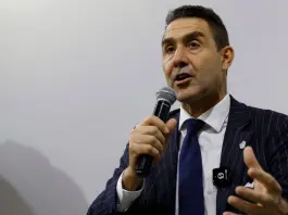 Vannacci lascia la Lega: “Proseguo da solo, Futuro Nazionale è realtà”. Salvini: “Dispiace umanamente, sono deluso e amareggiato”
