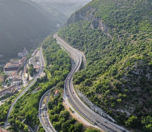 Maltempo in Campania, frana a Vietri sul Mare. Sgomberati 6 nuclei familiari