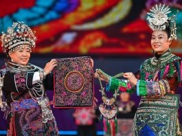 Cina: a Taipan torneo di pallacanestro durante “gala di villaggio” (2)