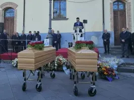 Cacciatori trovati morti nel Messinese, una folla commossa ai funerali