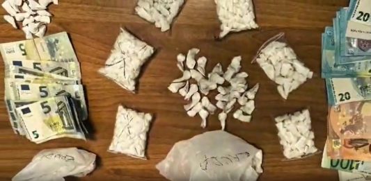 Droga nelle periferie di Roma, 8 arresta tra Tor Bella Monaca e Ponte di Nona / Video