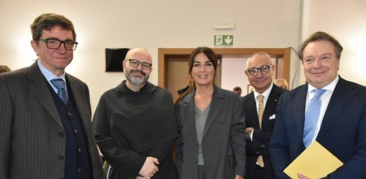 De Martin al convegno sull’intelligenza artificiale dell’istituto universitario salesiano