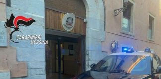 Spinge la moglie giù dal balcone, arrestato nel Messinese per tentato omicidio