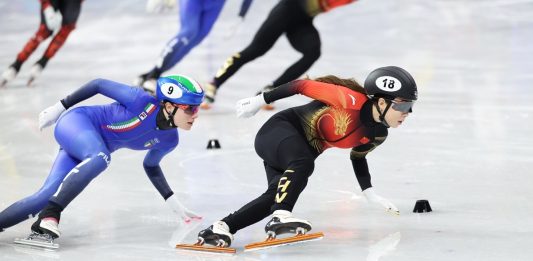 Milano-Cortina 2026: squadra cinese in gara in staffetta mista di short track (1)
