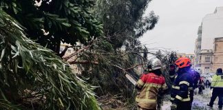 Malta, gale-force winds disrupt PM’s arrival