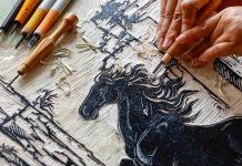 Cina: nell’Anhui stampe su blocchi di legno per l’Anno del cavallo (3)