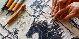 Cina: nell’Anhui stampe su blocchi di legno per l’Anno del cavallo (3)