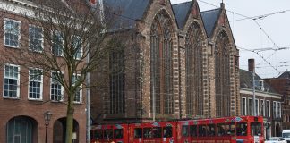 Paesi Bassi: all’Aia un tram decorato per celebrare il Capodanno cinese (2)