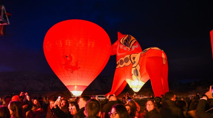 Turchia: festeggiamenti in mongolfiera per il Capodanno cinese (2)