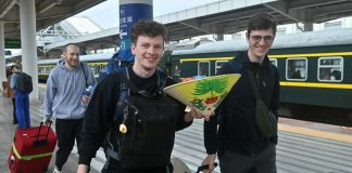 Passeggeri del treno Cina-Vietnam in aumento per il periodo della Festa di primavera (1)