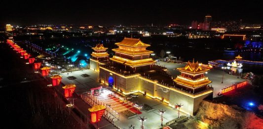 Cina: lanterne decorative in tutto il Paese per la Festa di primavera (3)