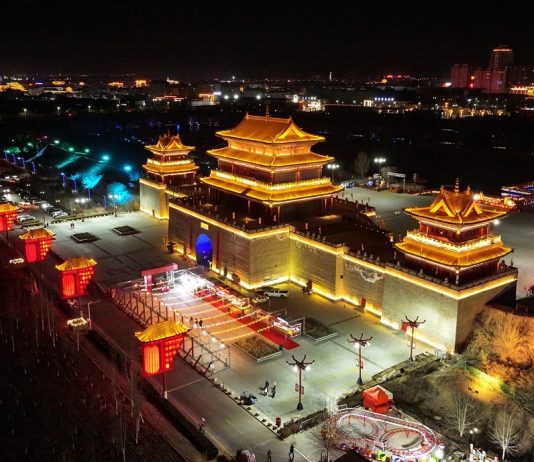 Cina: lanterne decorative in tutto il Paese per la Festa di primavera (3)